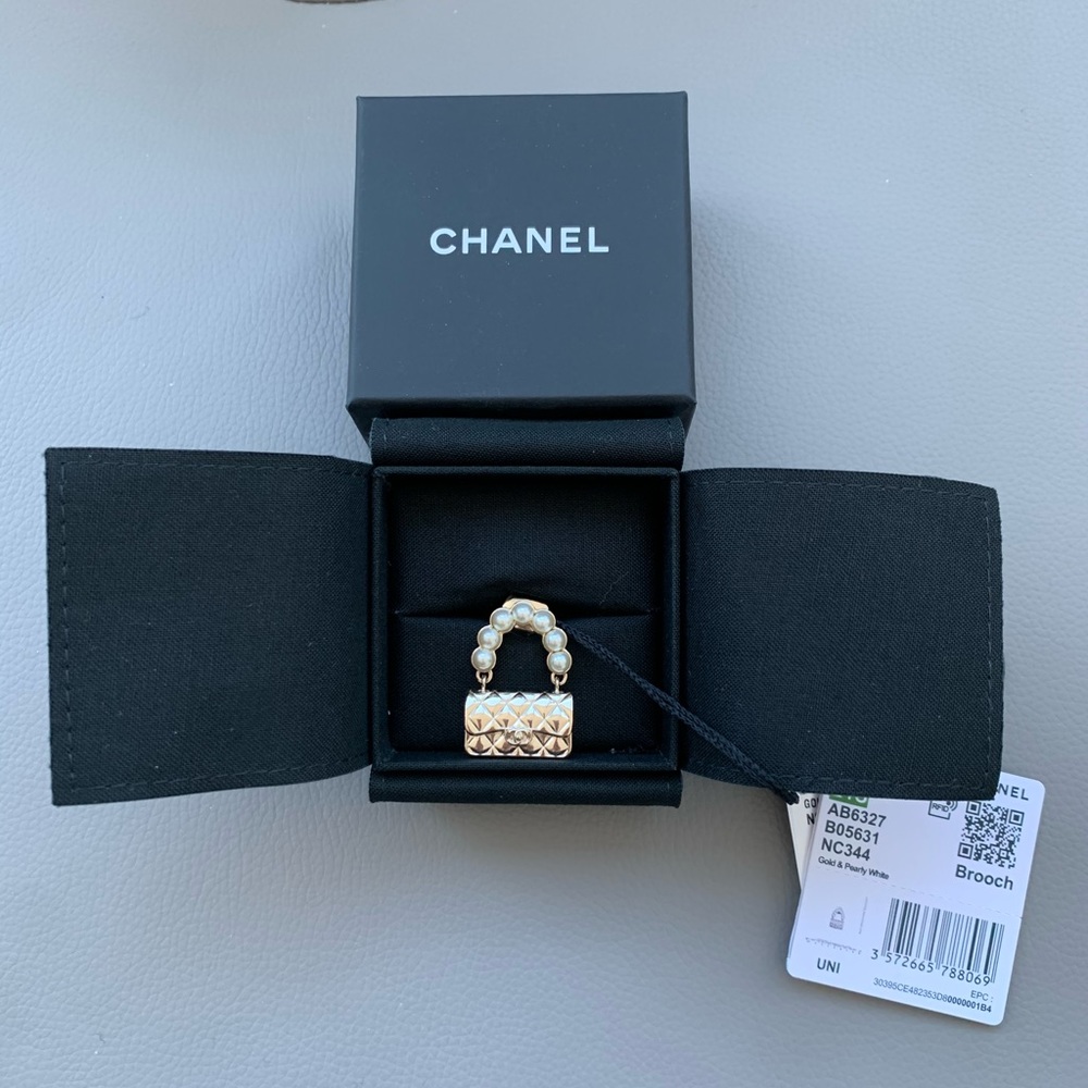 Chanel Classic Flap Brooch